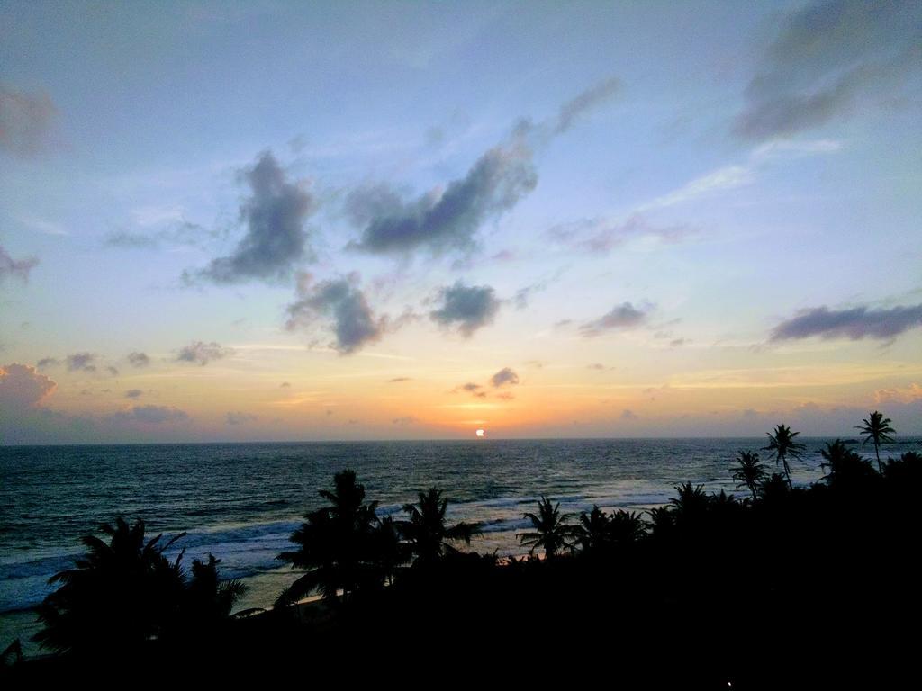 Hotel Ocean View Cottage Hikkaduwa Eksteriør billede