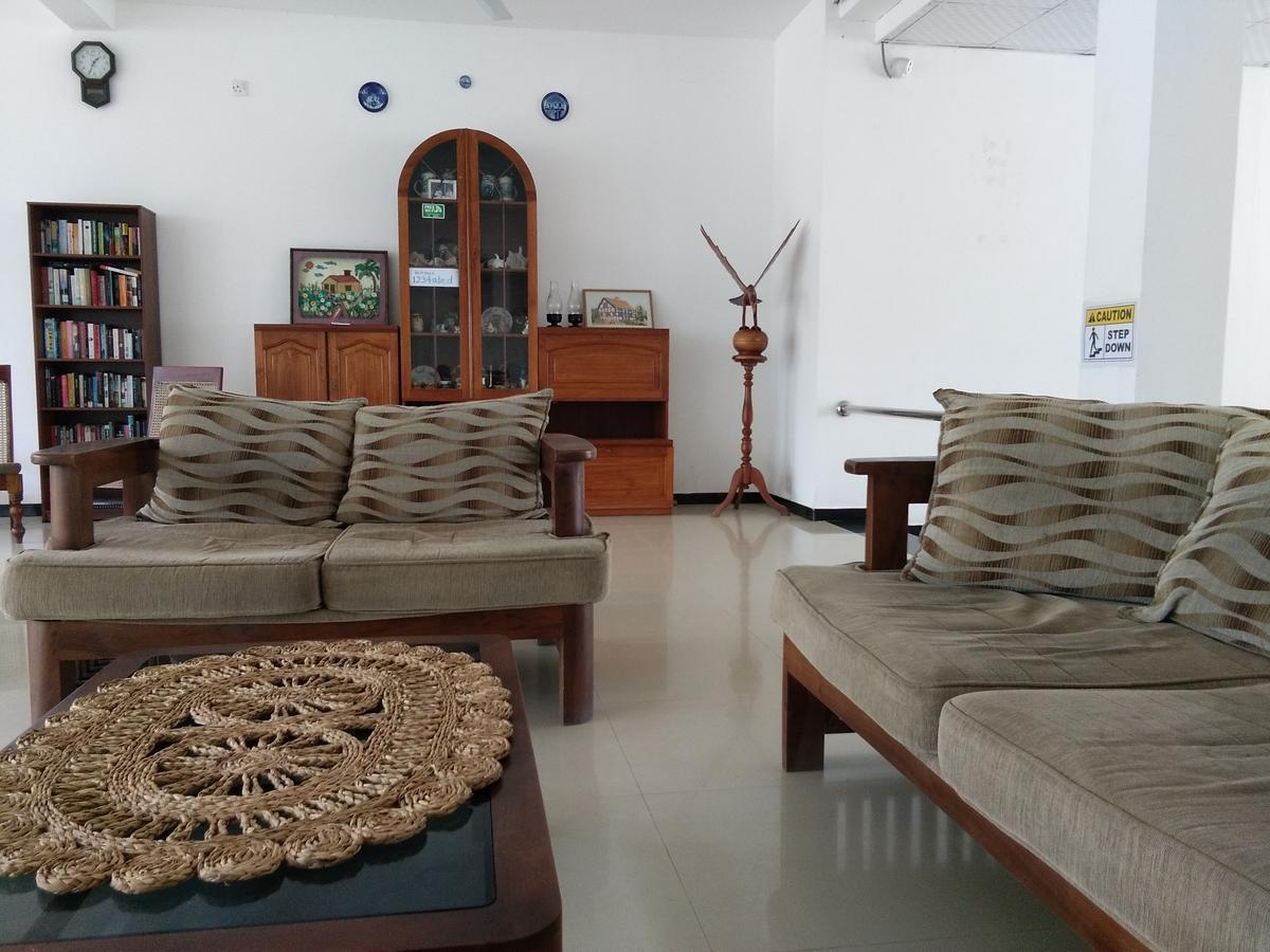 Hotel Ocean View Cottage Hikkaduwa Eksteriør billede