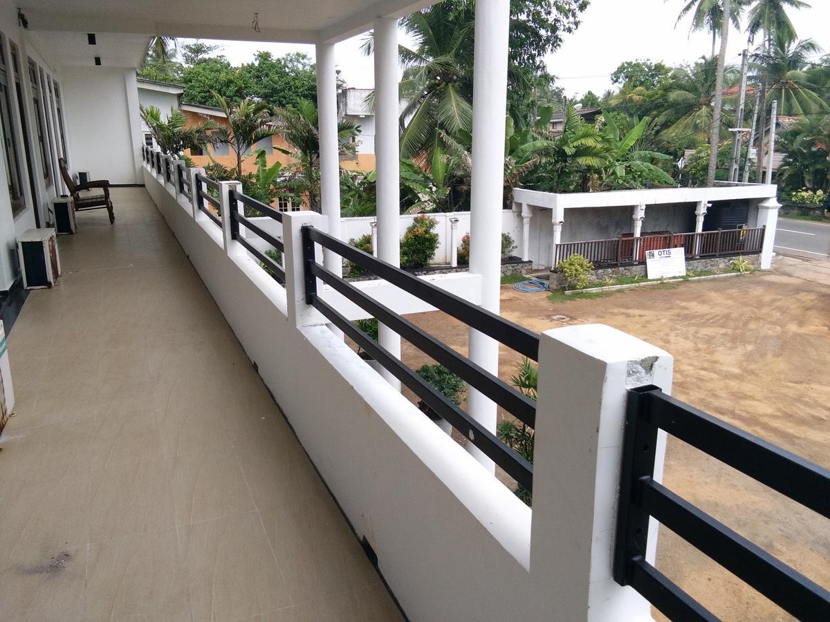 Hotel Ocean View Cottage Hikkaduwa Eksteriør billede