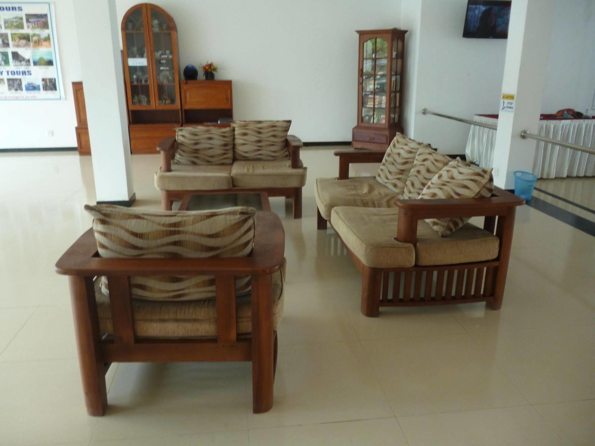 Hotel Ocean View Cottage Hikkaduwa Eksteriør billede