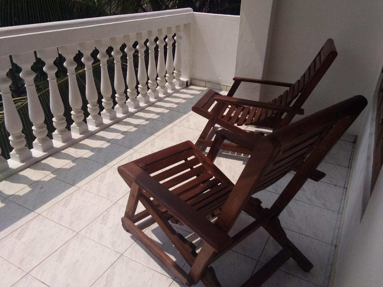 Hotel Ocean View Cottage Hikkaduwa Eksteriør billede