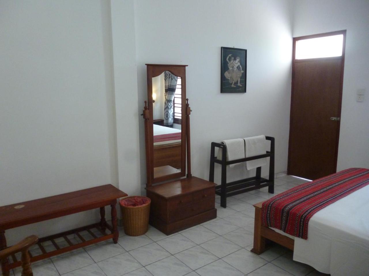 Hotel Ocean View Cottage Hikkaduwa Eksteriør billede